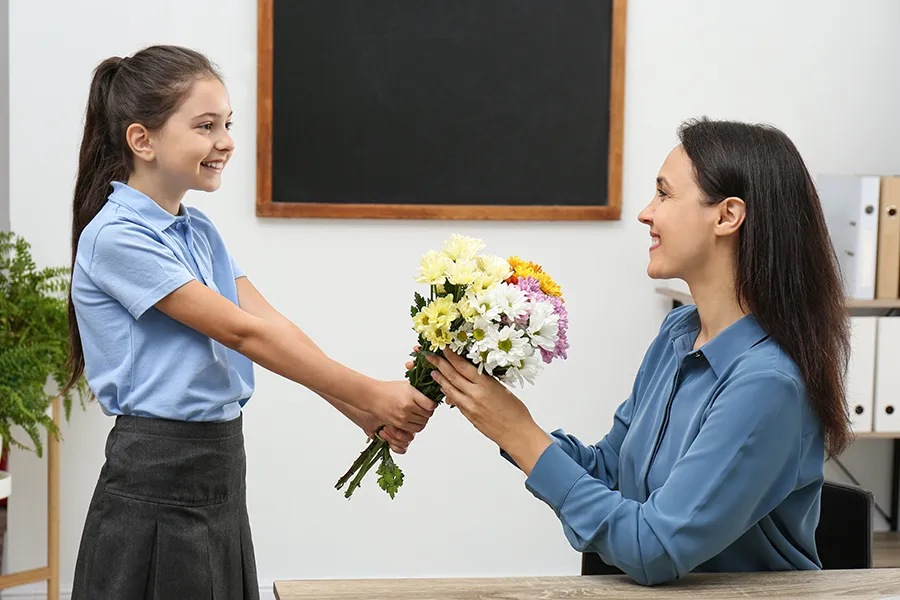 Öğretmenler Günü Nedir?