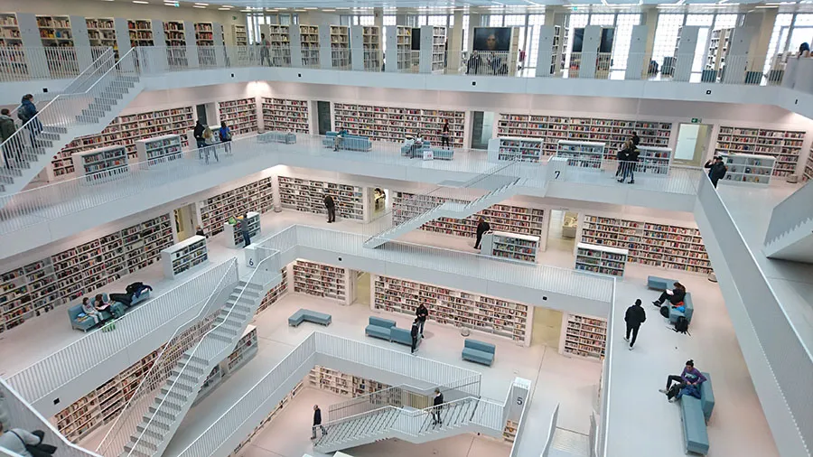 Stuttgart Şehir Kütüphanesi - Almanya