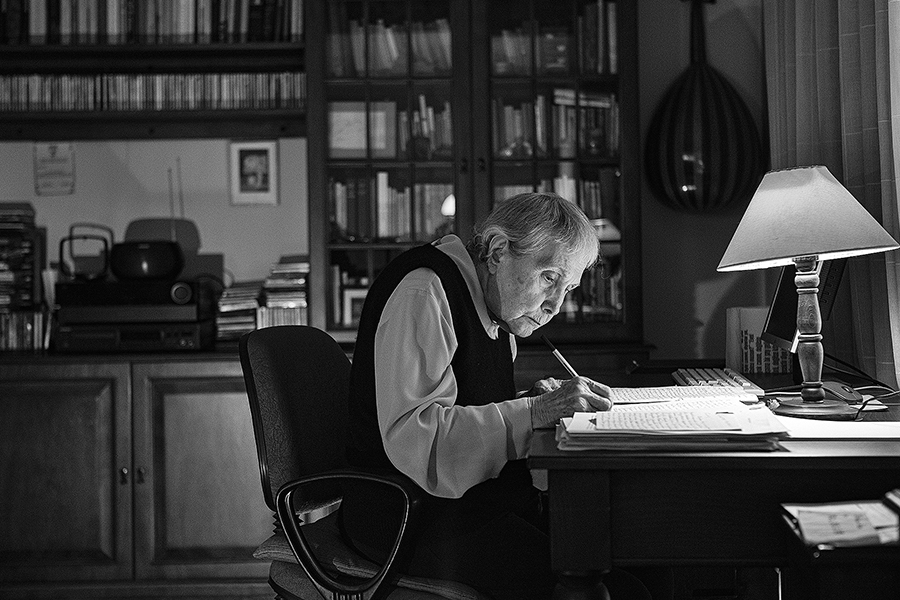 Türk Edebiyatı'nın Önemli 8 Kadın Roman Yazarı